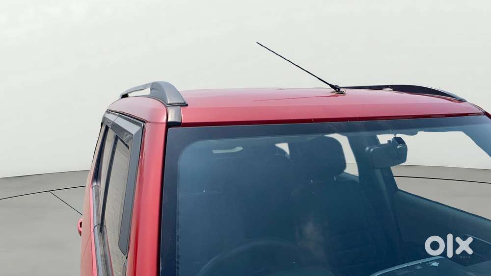 Mahindra Tuv 300 Mhawk100 T8, 2017, Diesel