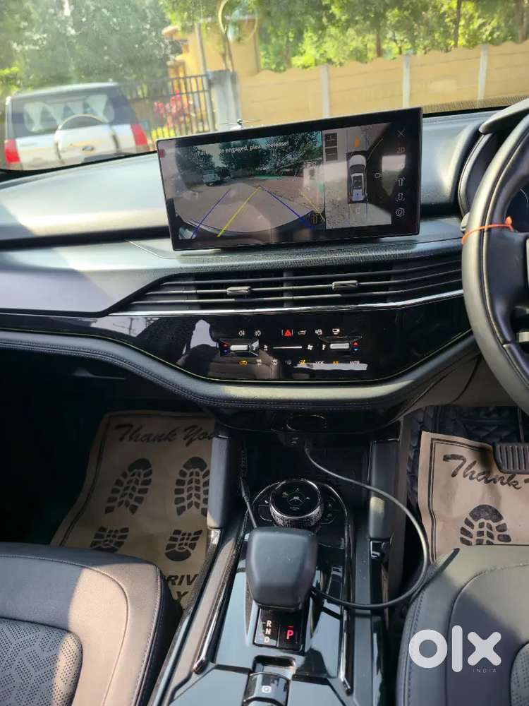 Tata Safari Plus 2025 Diesel Dark Edition