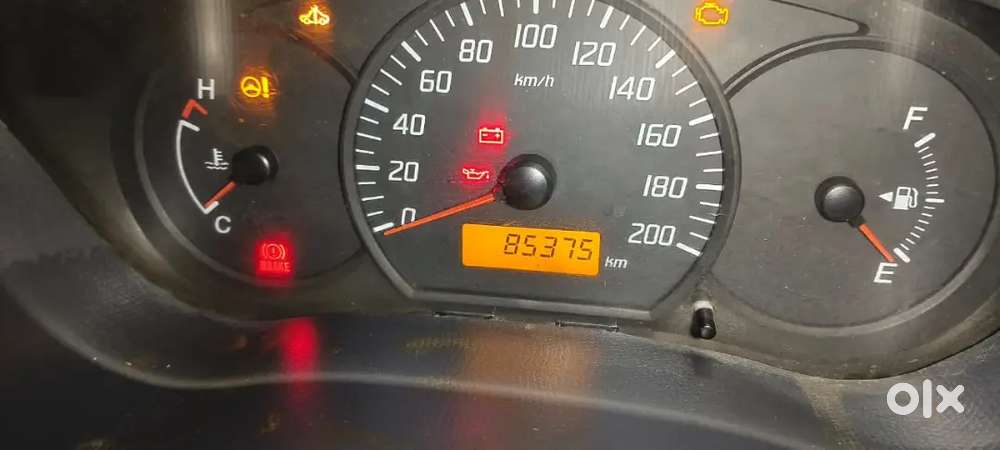 Gadi Parking Ki Problem Ki Vajah Se Sale Kar Rahe Hai