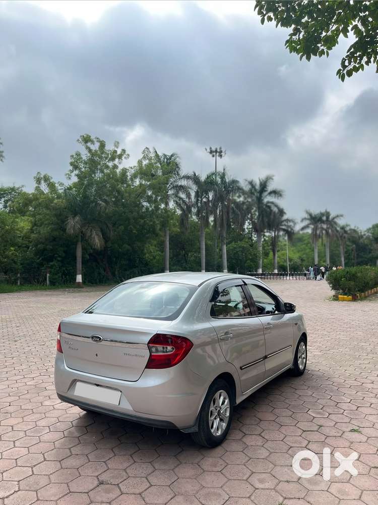 Ford Aspire Titanium 2017 Petrol
