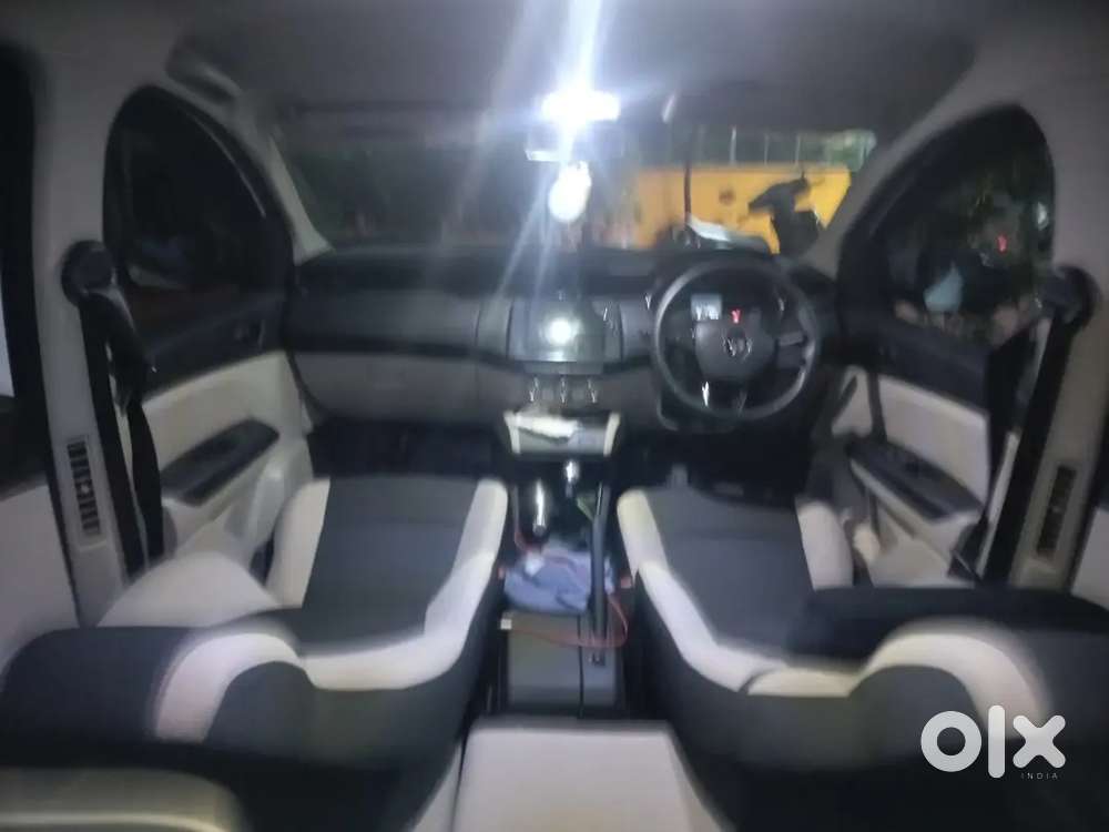 Renault Triber Rxt 2020 Automatic Petrol