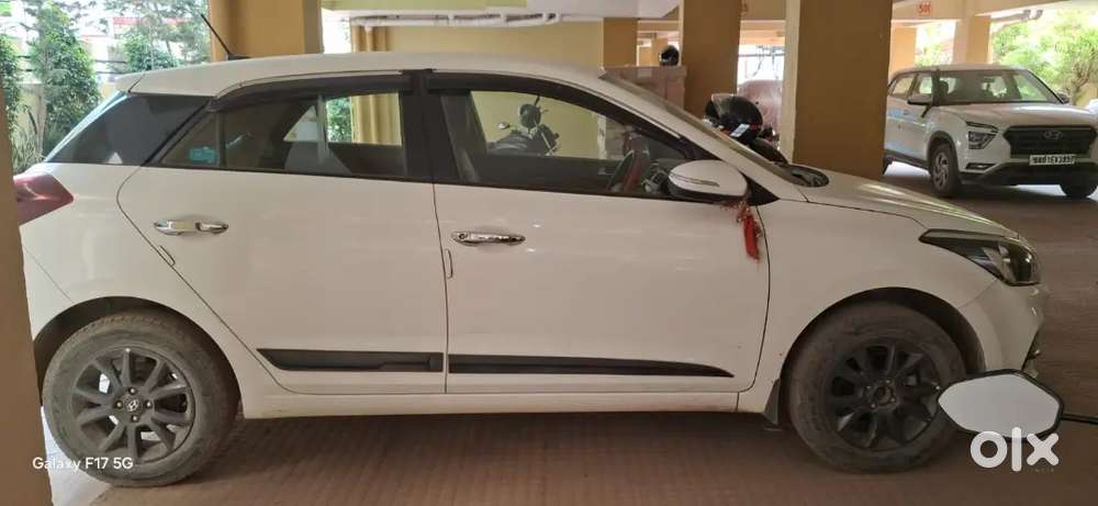 The I20 Have Many Features And Inside Look Like A New Car