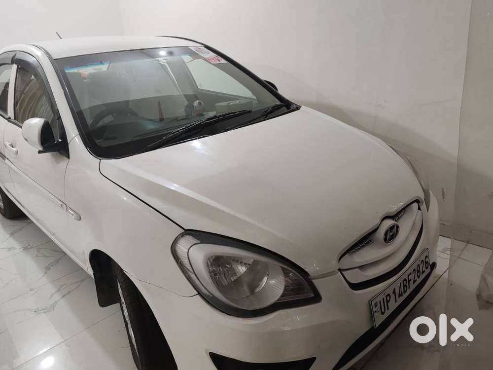 Verna Car Model 2011