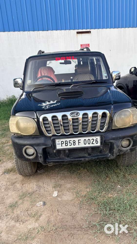 Black Mahindra Scorpio Vip Number