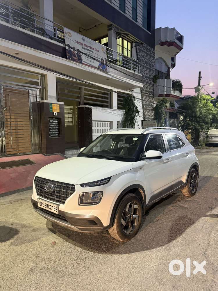 Hyundai Venue 1.2 S Plus, 2021, Petrol