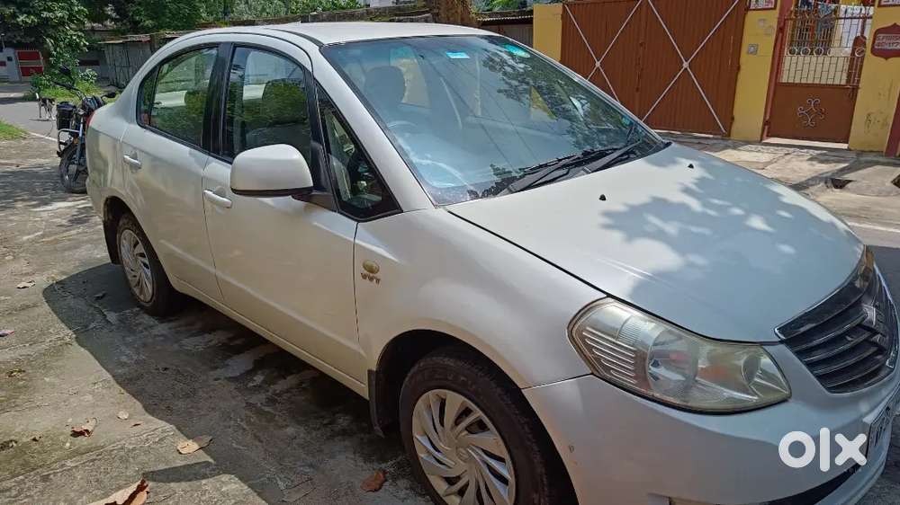Maruti Suzuki Sx4 Vxi Petrol Model 2013