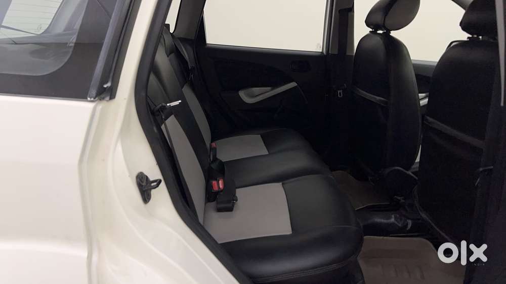 Ford Figo 2010-2012 Petrol Zxi, 2013, Petrol