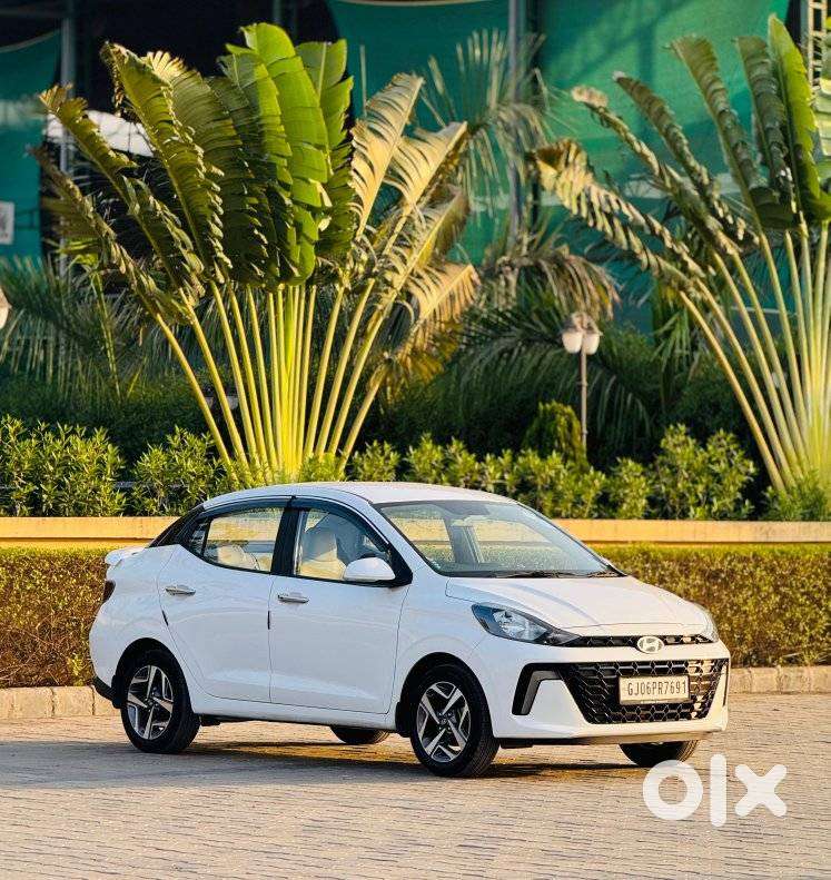 Hyundai Aura 1.2 Sx Cng, 2024, Cng & Hybrids