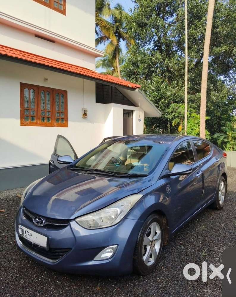 Hyundai Elantra 2013 Petrol 145000 Km Driven