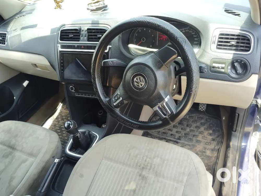 Volkswagen Polo 2013 Petrol 76000 Km Driven