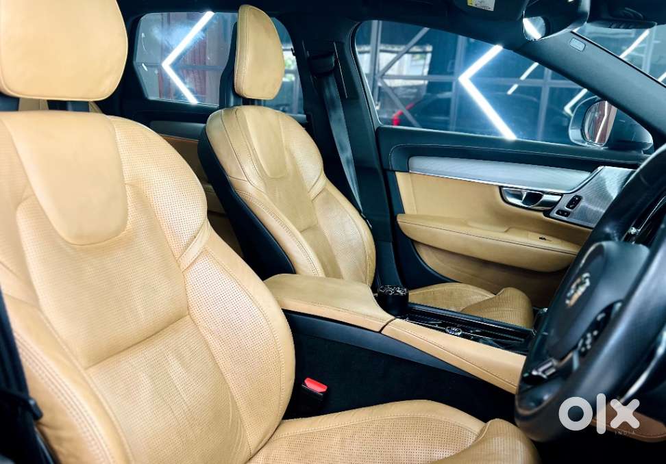 Volvo V 90 Cross Country D5, 2018