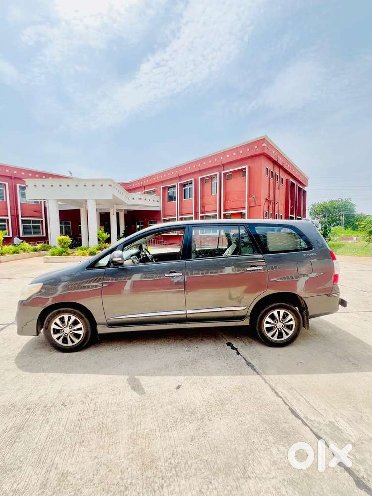 Toyota Innova 2.5 Z Diesel 7 Seater, 2015, Diesel