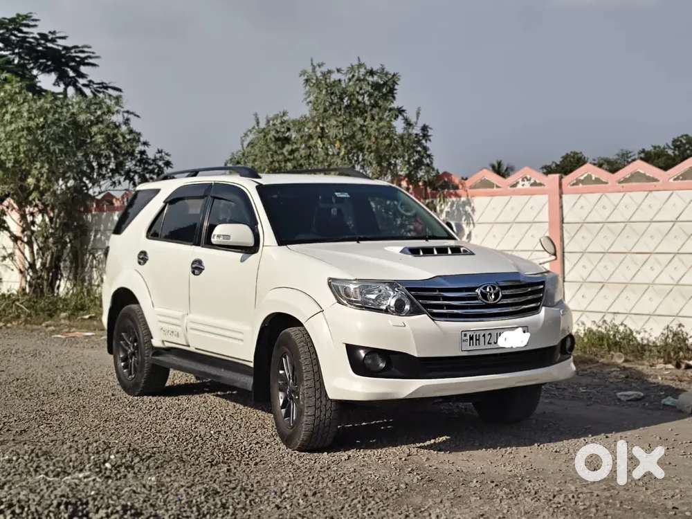 Toyota Fortuner  2013 Variant