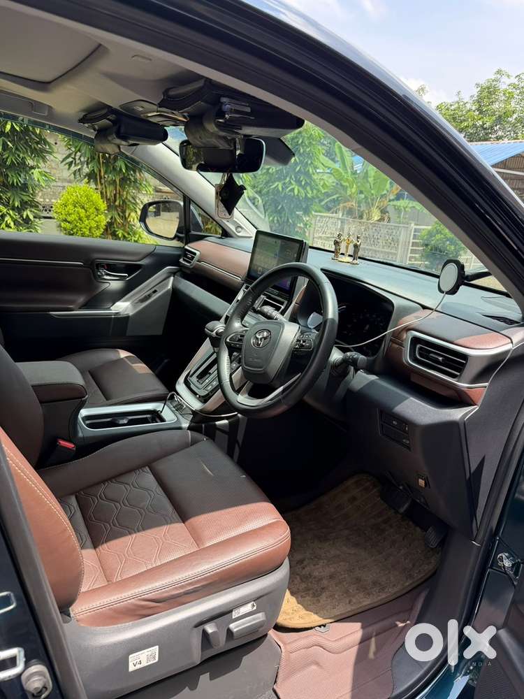 Toyota Innova Hycross Zx 2025 Petrol Hybrid