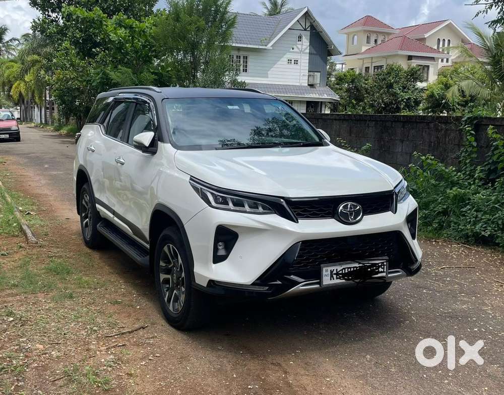 Toyota Fortuner Legender 2022