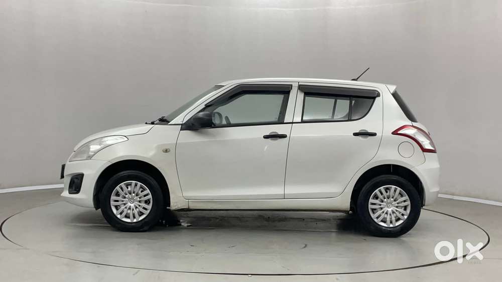 Maruti Suzuki Swift 1.2 Lxi (o), 2016, Petrol