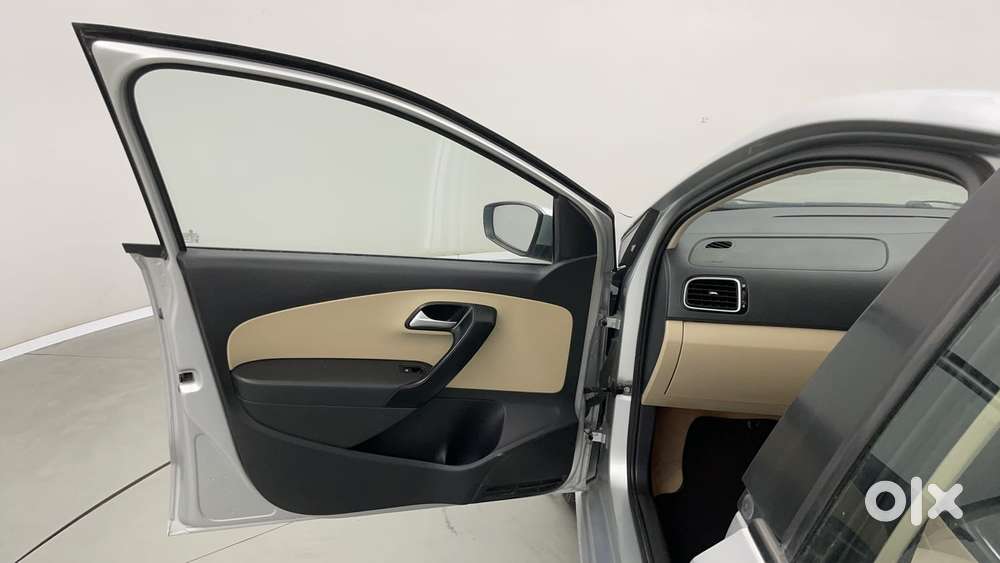 Volkswagen Ameo 1.2 Mpi Highline 16 Alloy, 2017, Petrol