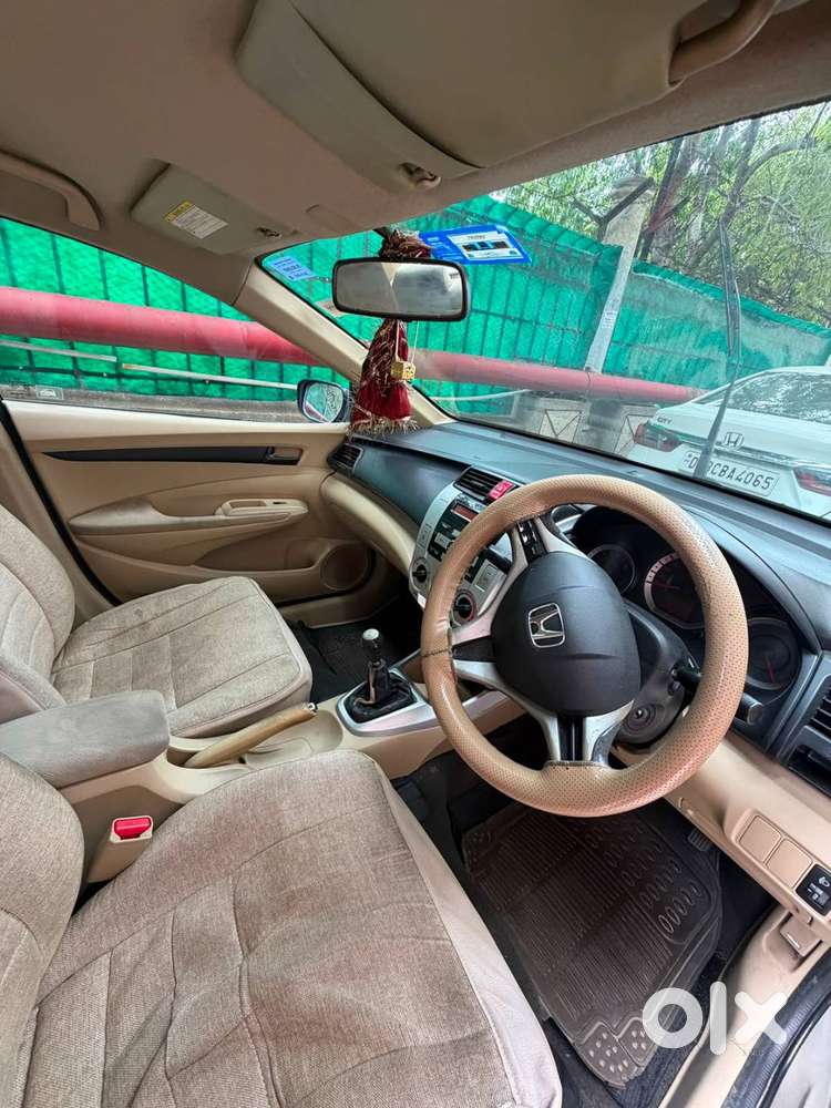 Honda City V Mt 2011