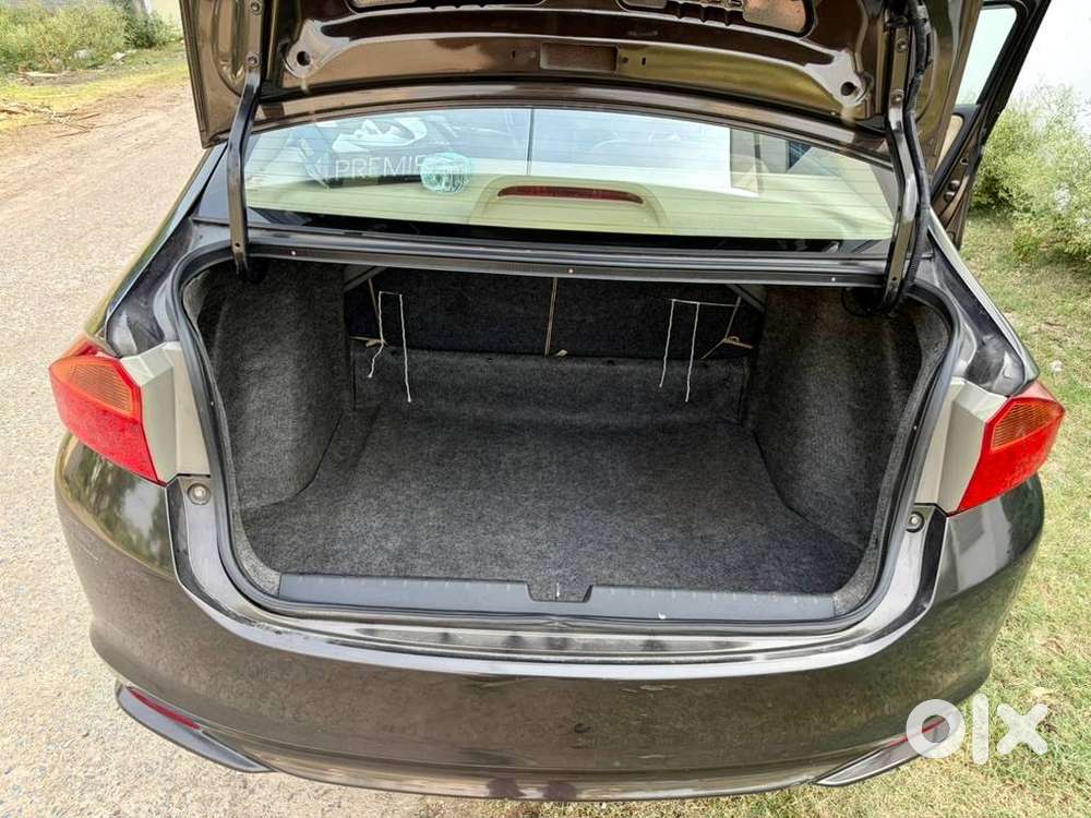 Honda City 4th Gen 1.5 V I-vtec Mt  Golden Brown Metallic