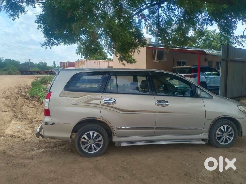Toyota Innova 2.5 Z Diesel 7 Seater, 2015, Diesel