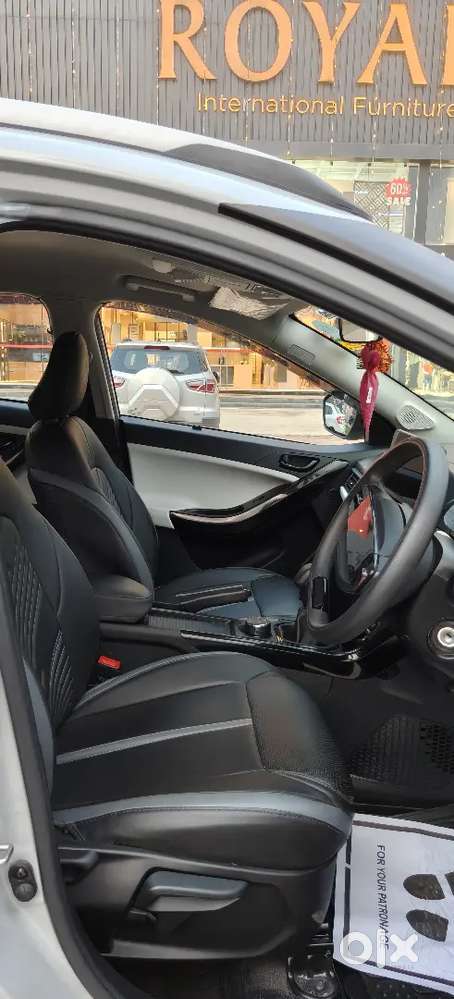 Tata Nexon Pure Plus 1.5 Turbo Diesel 2025