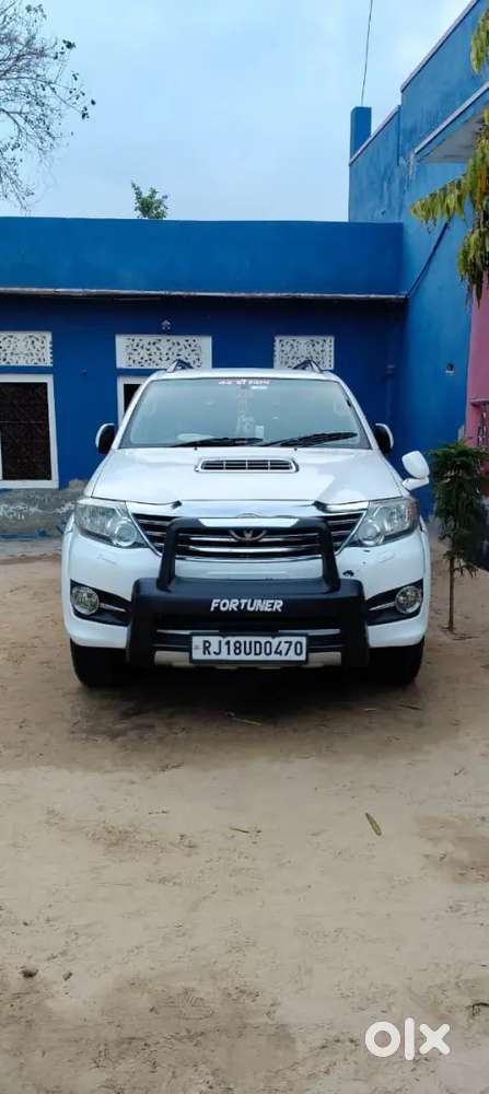 A Well Maintained Fortuner 4*2/4*4