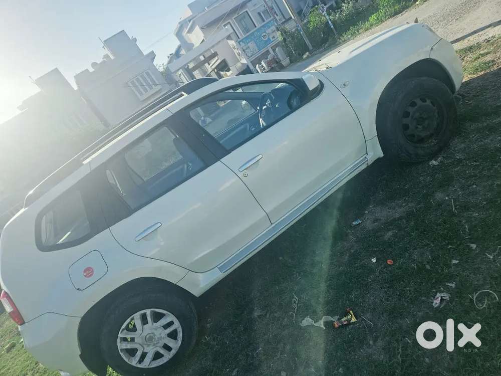 Nissan Terrano 2013 Petrol Well Maintained