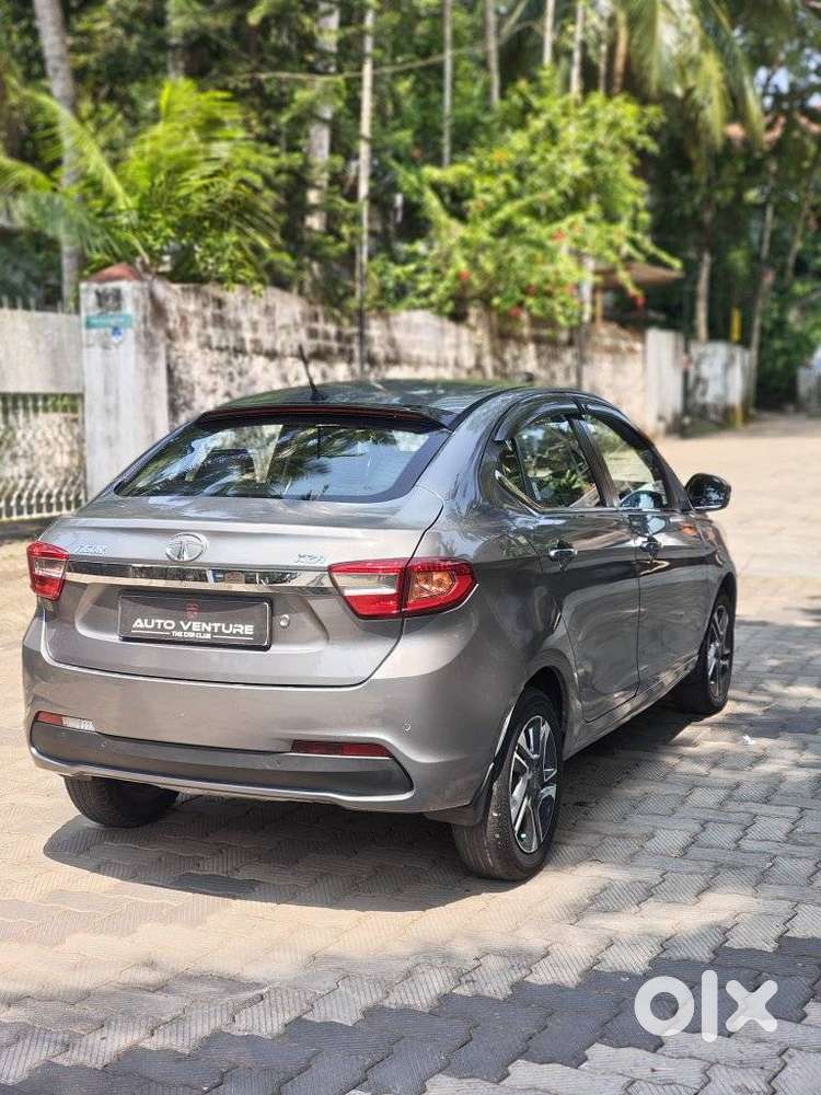 Tata Tigor Xza, 2018, Petrol