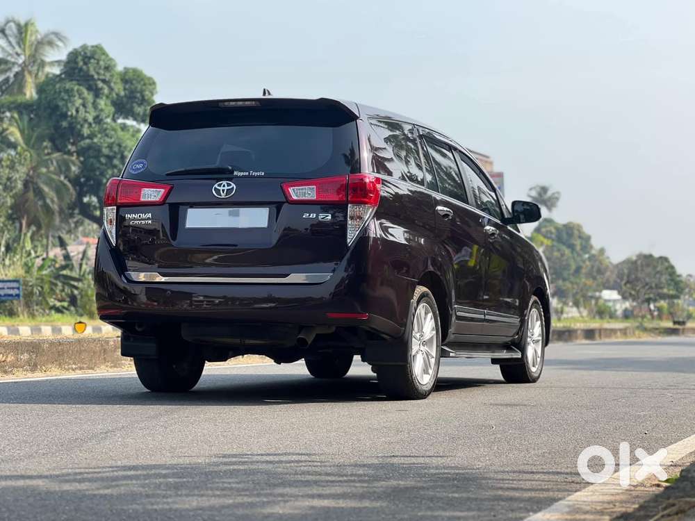 Toyota Innova Crysta 2.8z Automatic, 2018, Diesel