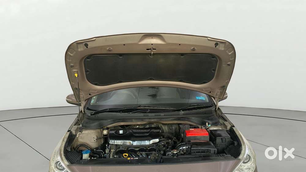 Hyundai Verna 1.6 Sx (o) Vtvt, 2017, Petrol
