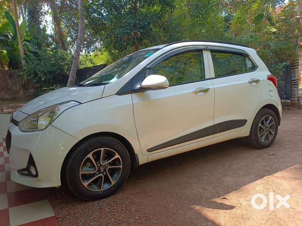 Hyundai Grand I10 2013-2016 At Sportz, 2017, Petrol