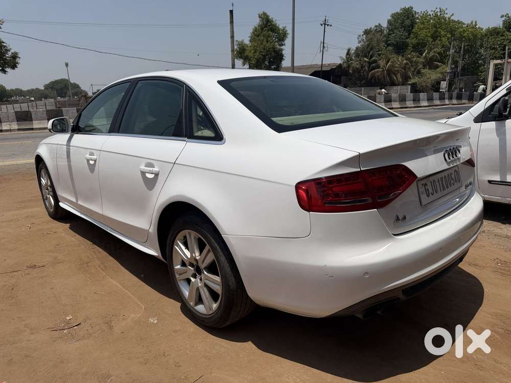 Audi A4 2.0 Tdi Premium With Sunroof, 2012, Diesel
