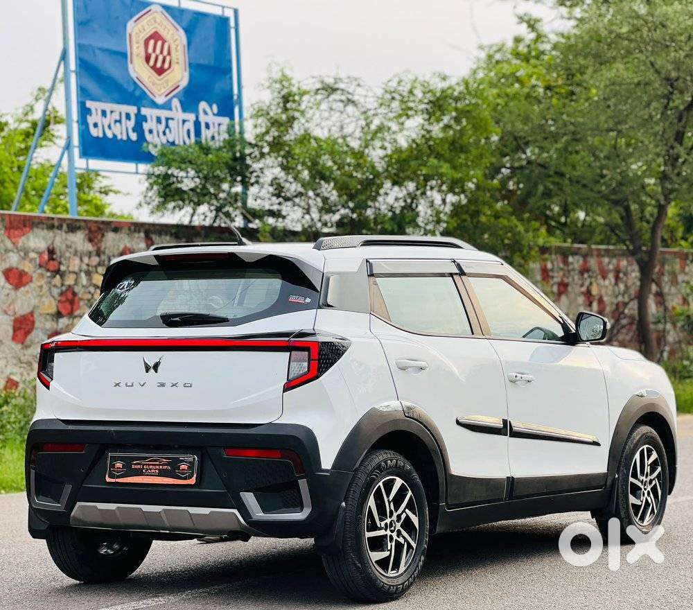 Mahindra Xuv 3xo Ax5 Ds Mt, 2025, Diesel