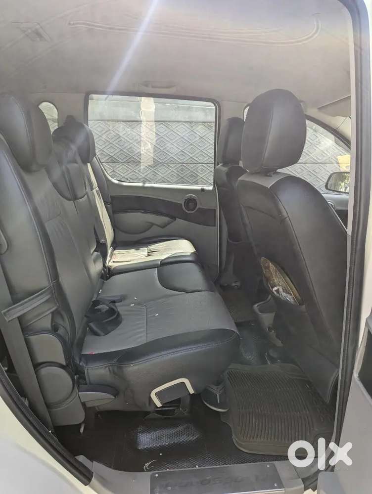 Mahindra Nuvosport 1.5 N8 2016