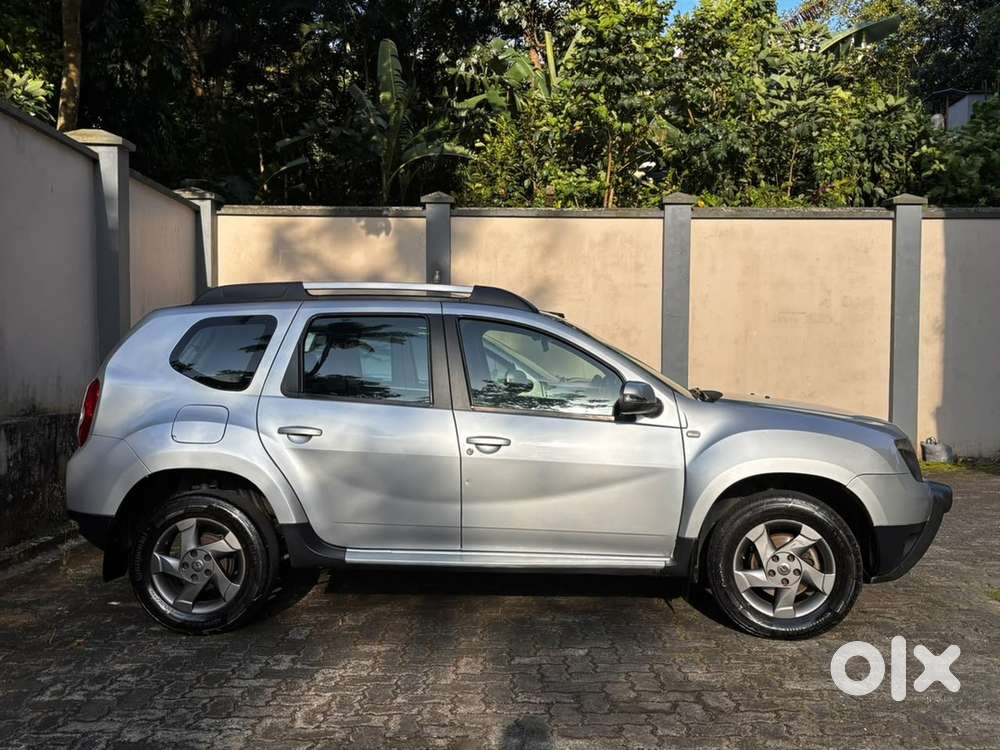 Renault Duster Rxz 110 Ps Diesel | Silver | Alloy Wheels