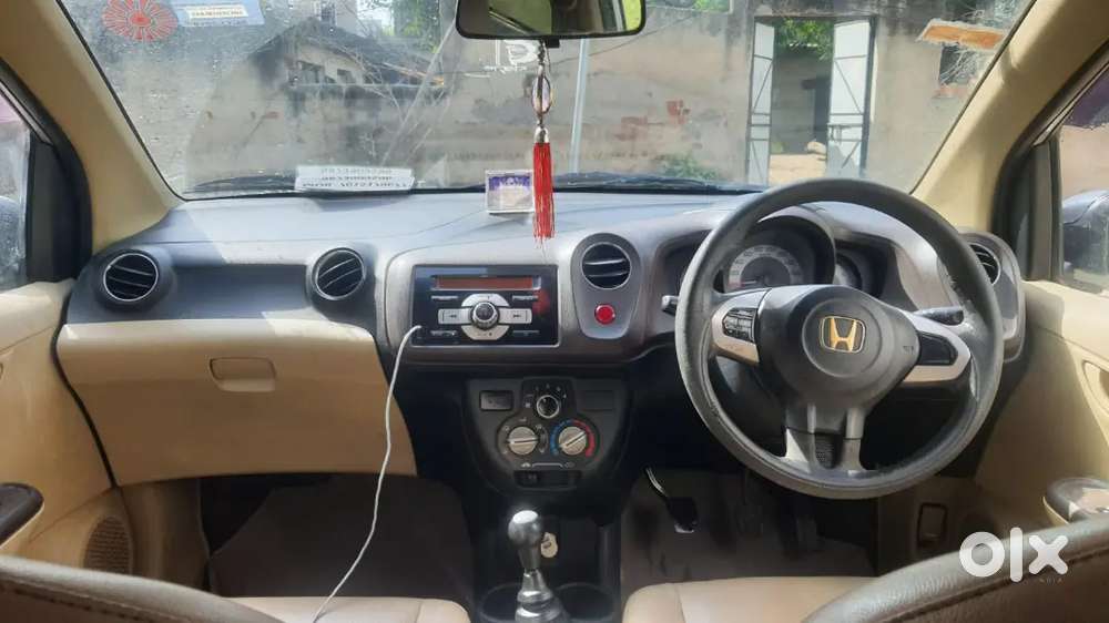 Honda Brio Mt 2012