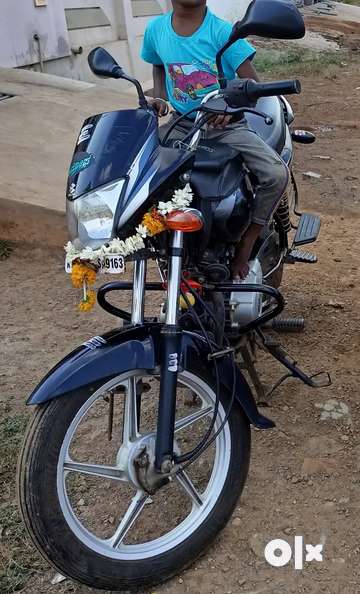 BAJAJ PLATINA 100CC Officials used bike 2nd owner Motorcycles