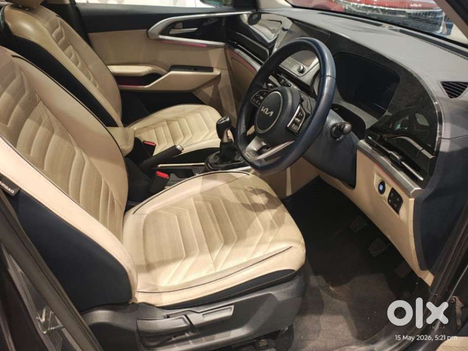 Kia Carens 1.5 Luxury Plus Diesel At 7 Str, 2024, Diesel