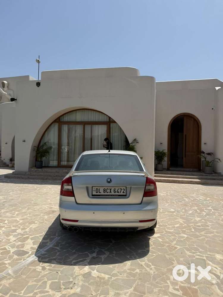 Skoda Laura 2012 Petrol Well Maintained