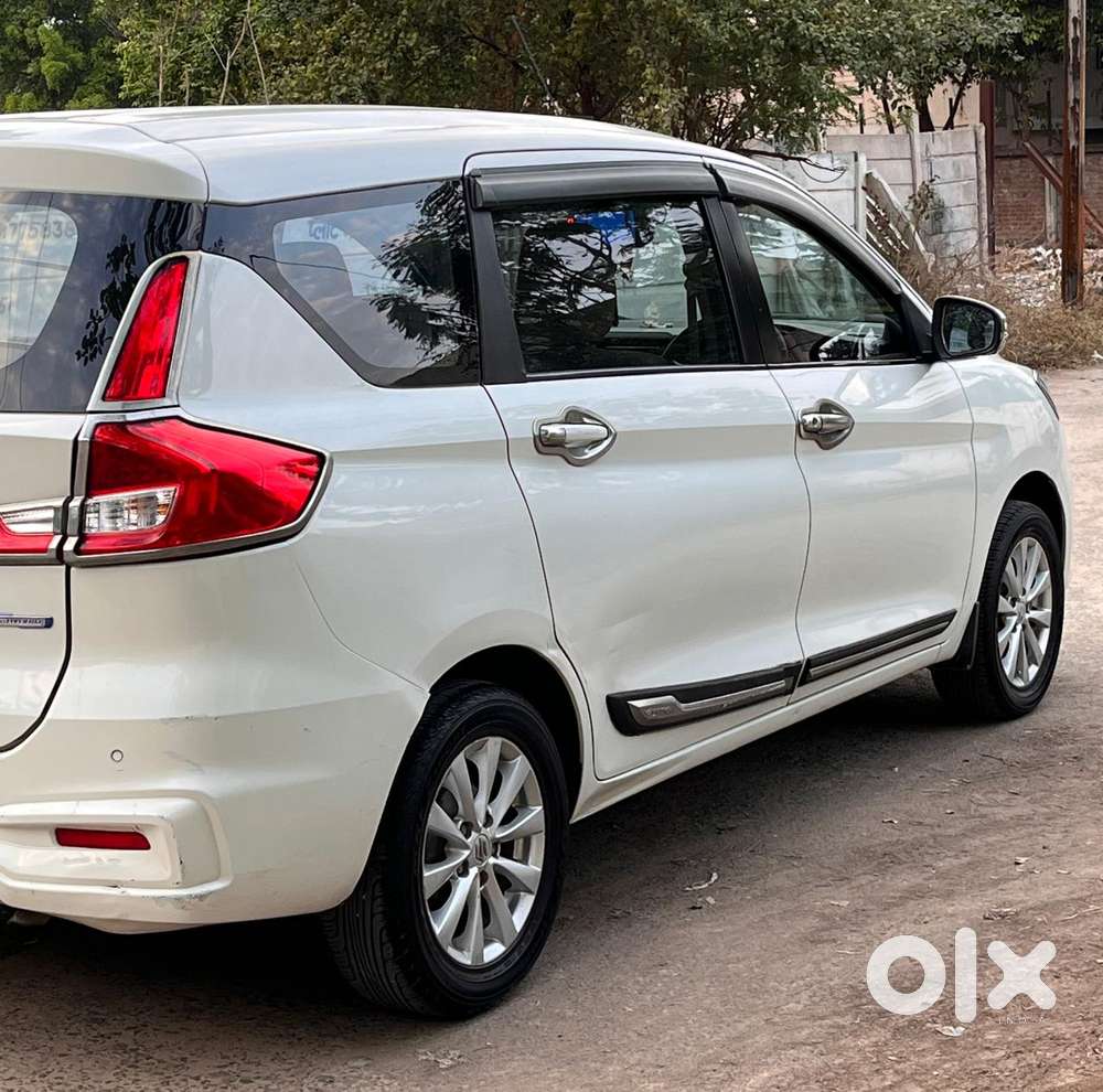 Maruti Suzuki Ertiga Vxi At Petrol, 2020, Petrol