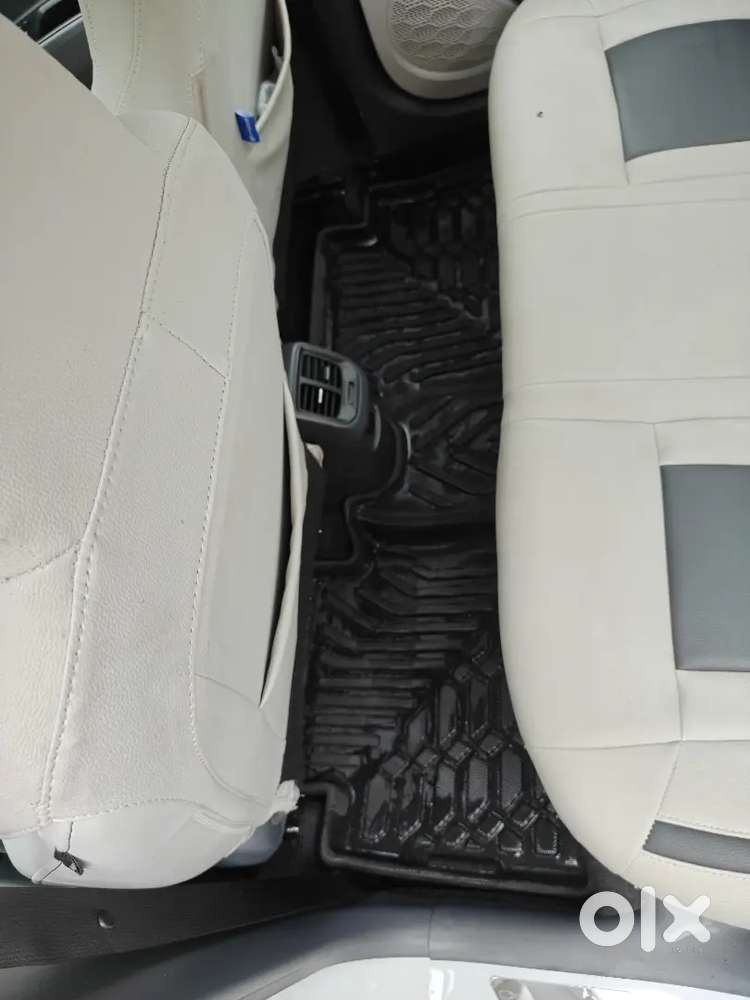 Hyundai Aura Sx Cng Manual 2026