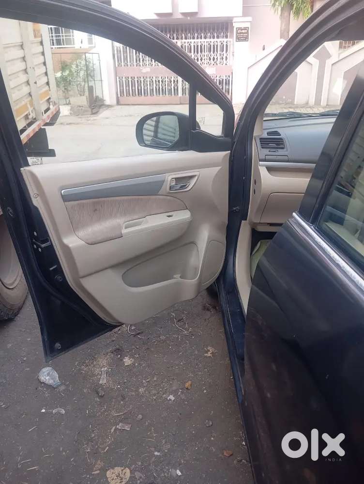 Maruti Suzuki Ertiga 2012