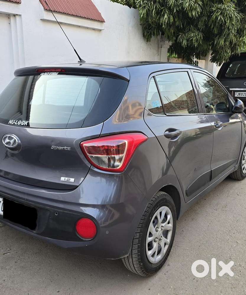 Hyundai Grand I10 2017 Petrol Well Maintained