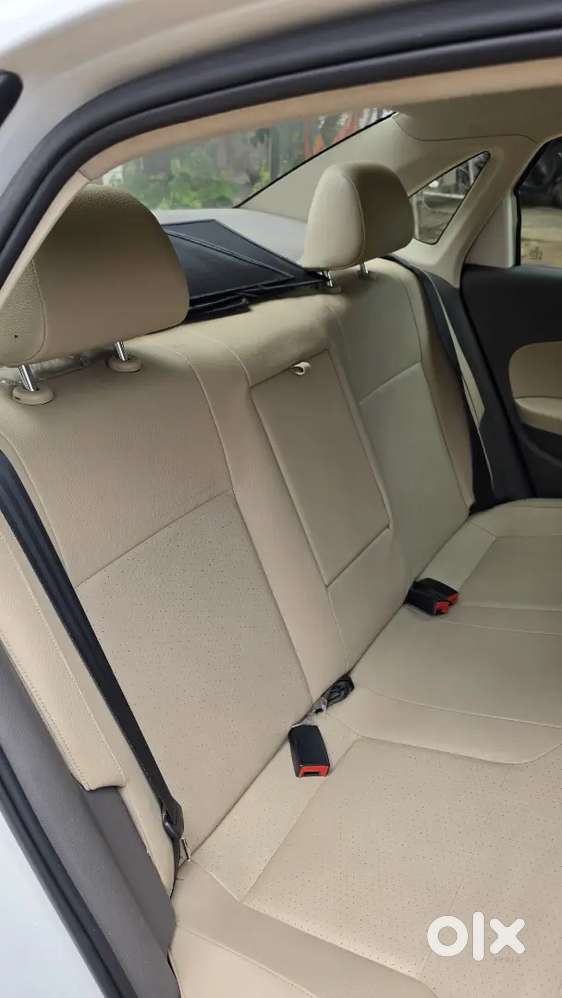 Volkswagen Vento Highline 2016