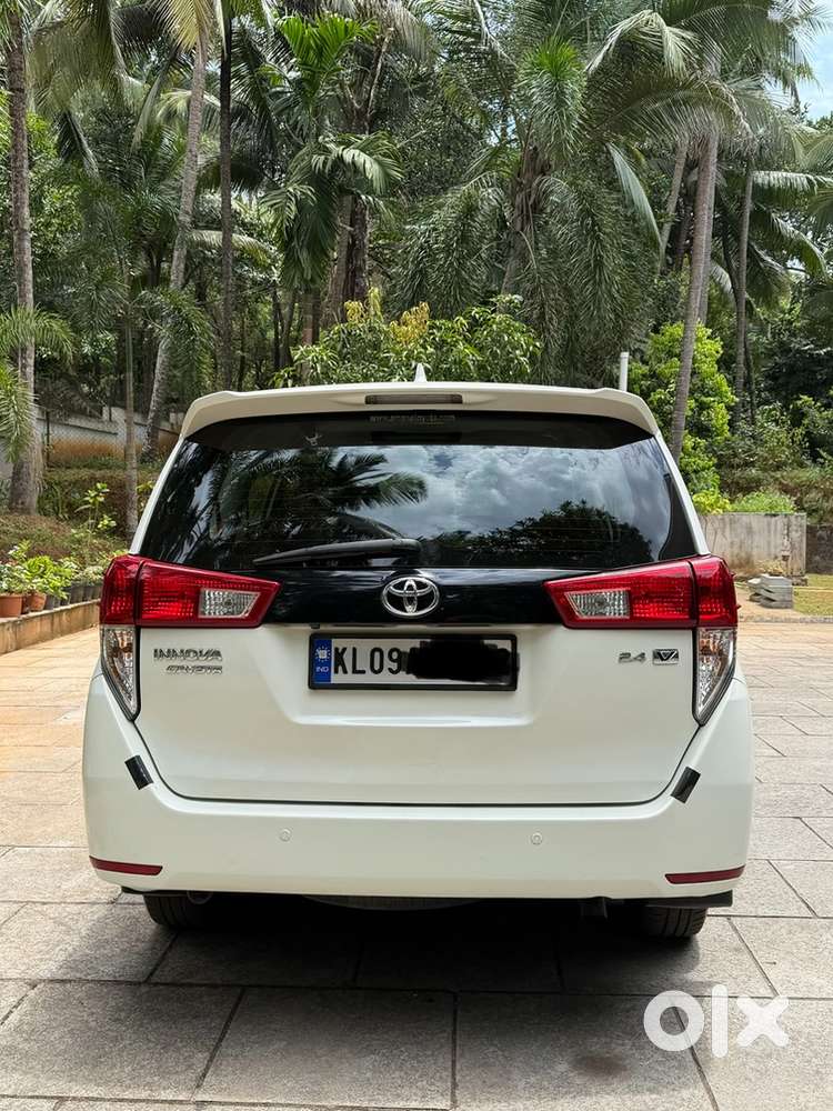Toyota Innova Crysta 2016 Diesel Manual