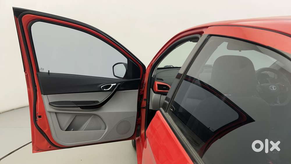 Tata Tiago Xza Plus, 2020, Petrol