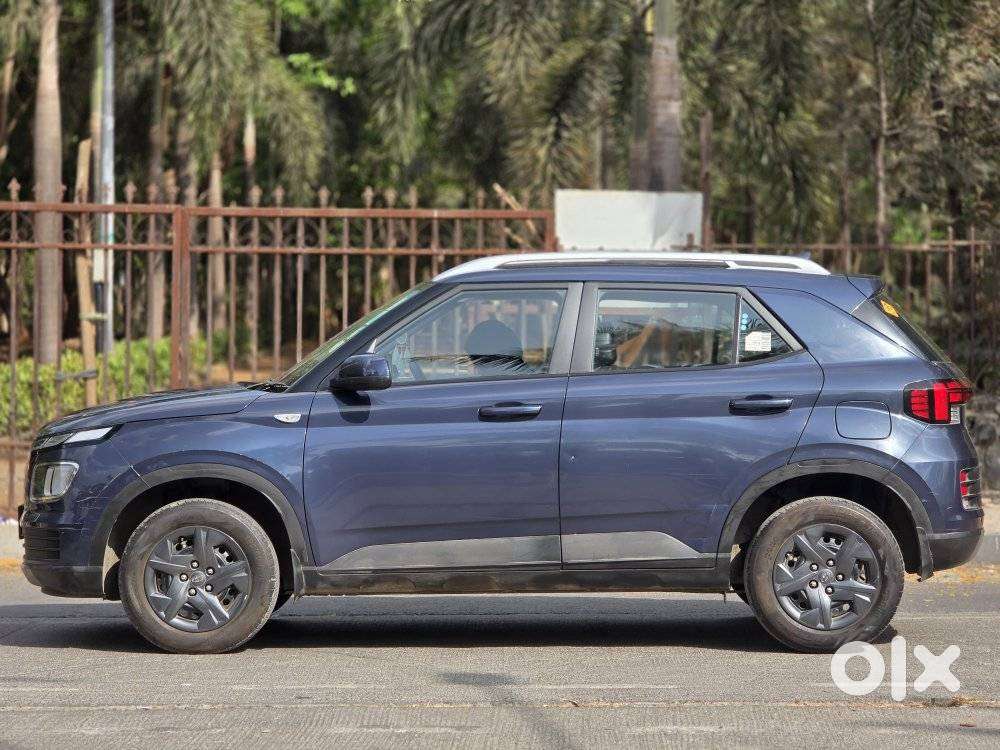 Hyundai Venue S 1.2 Petrol, 2023, Petrol