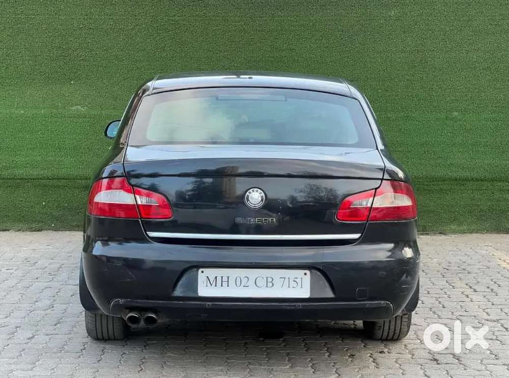 Skoda Superb Elegance 2011 Diesel Automatic