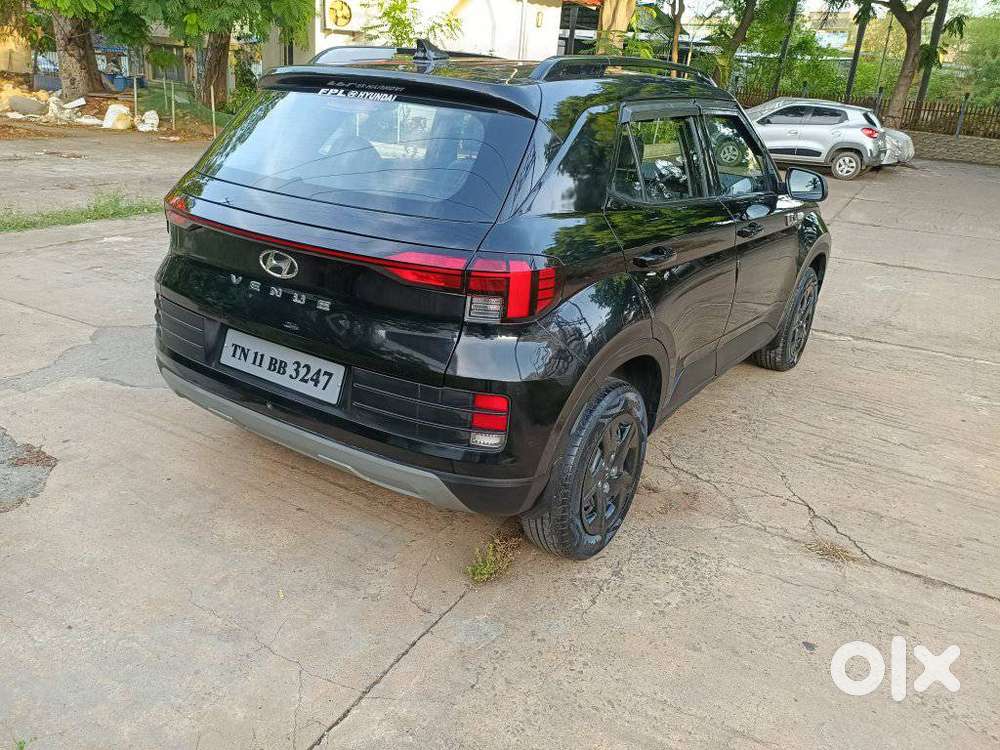 Hyundai Venue S, 2022, Petrol