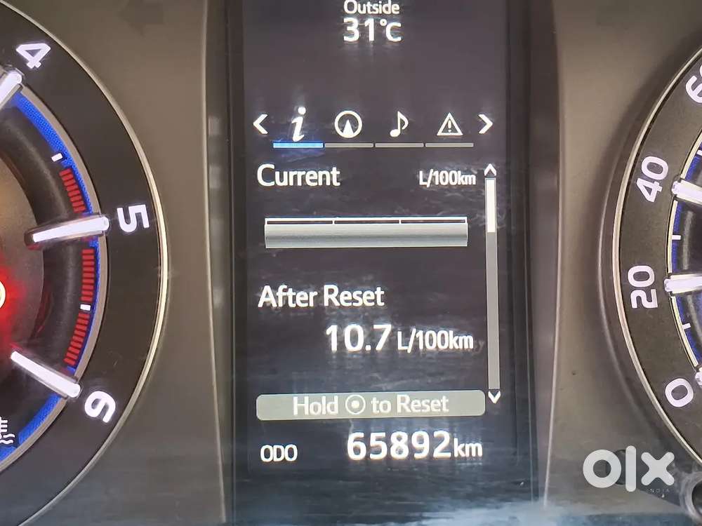 Toyota Innova Crysta 2021 Diesel 65000 Km Driven